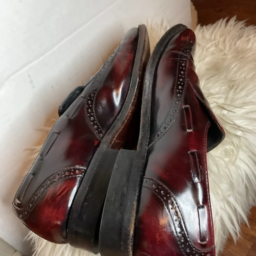Jarman Men's Burgundy Leather Tasseled loafers 9.5 D